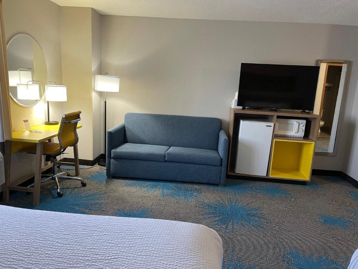 Days Inn By Wyndham Colby Extérieur photo