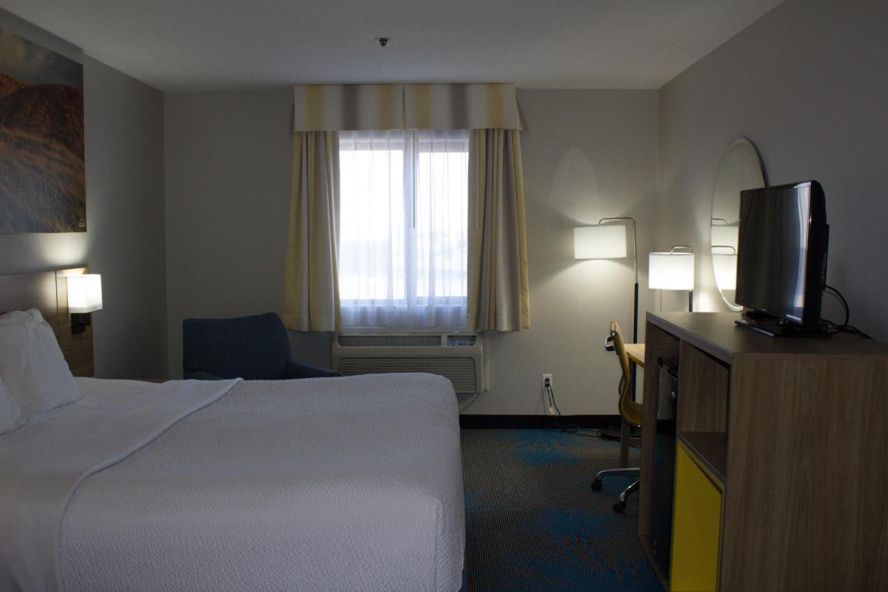 Days Inn By Wyndham Colby Extérieur photo