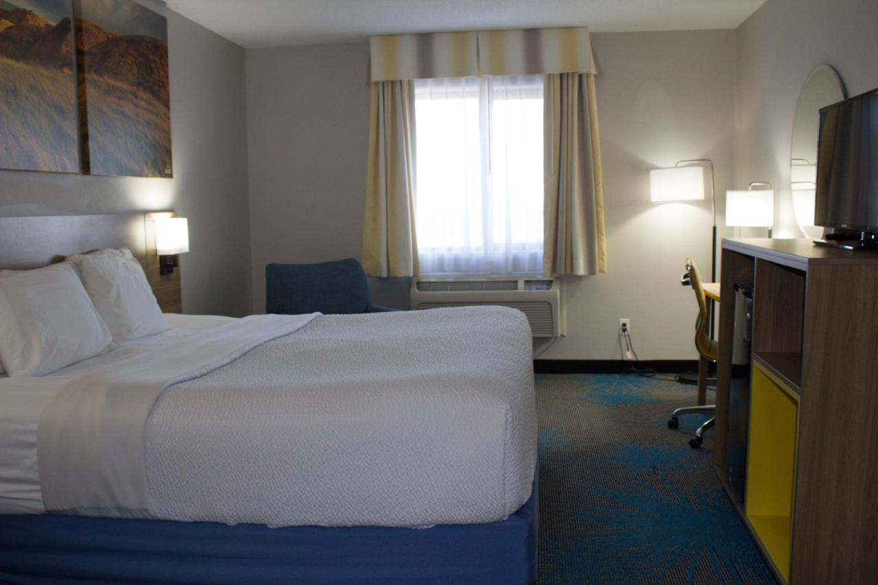 Days Inn By Wyndham Colby Extérieur photo