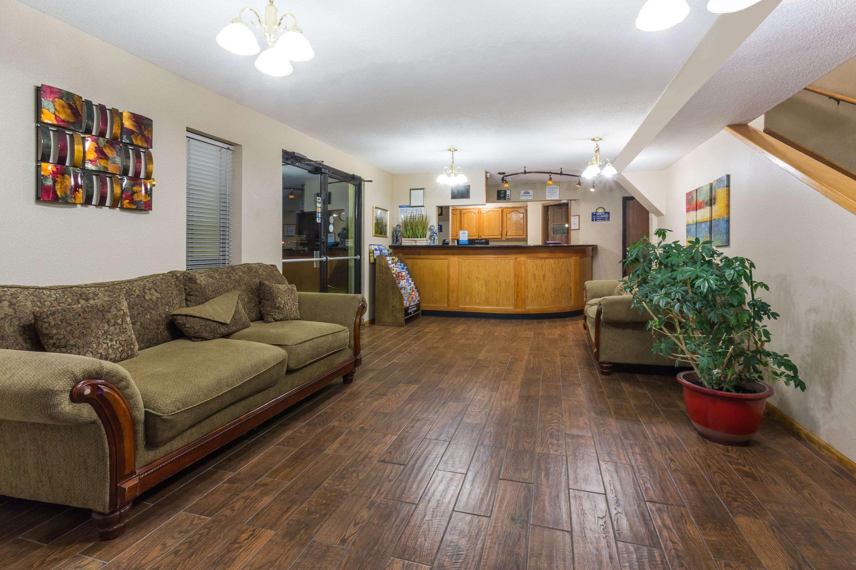 Days Inn By Wyndham Colby Extérieur photo